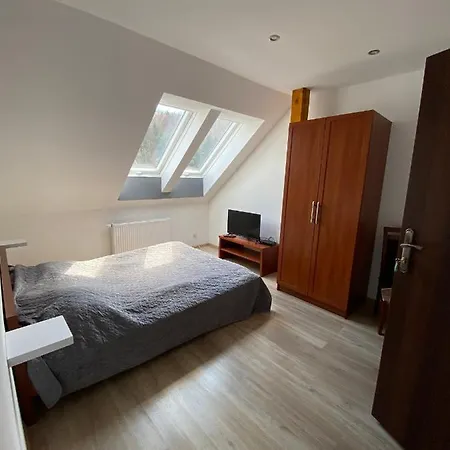 Niutek Guest house