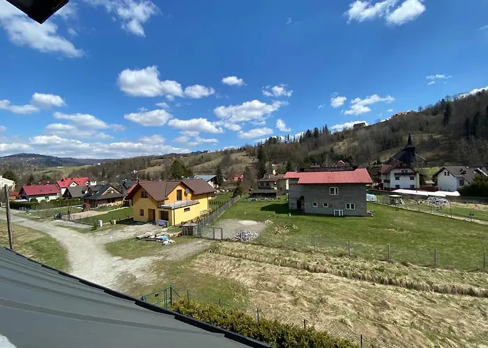 Niutek בית הארחה