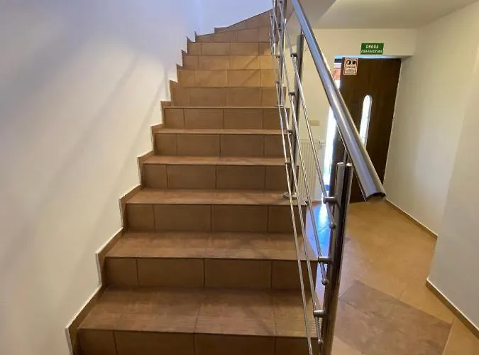 בית הארחה Niutek ויסלאו